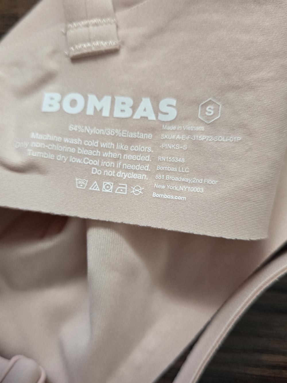 Bombas Wireless V-Neck Seamless Bralette - Picture 4 of 4